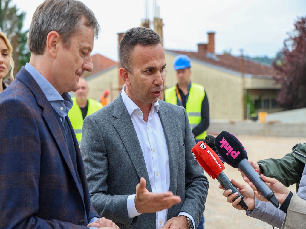 Janković i Glišić obišli radove 