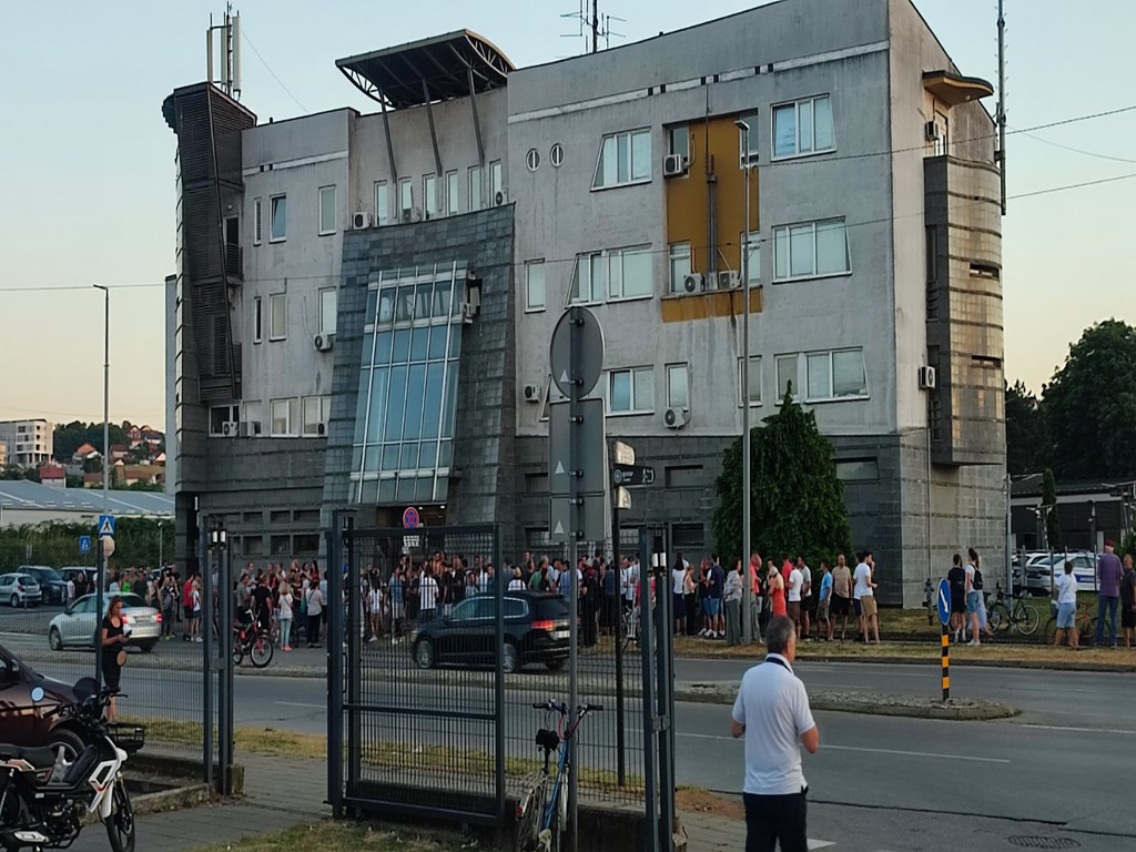 protest ispred PU Valjevo/Vamedia