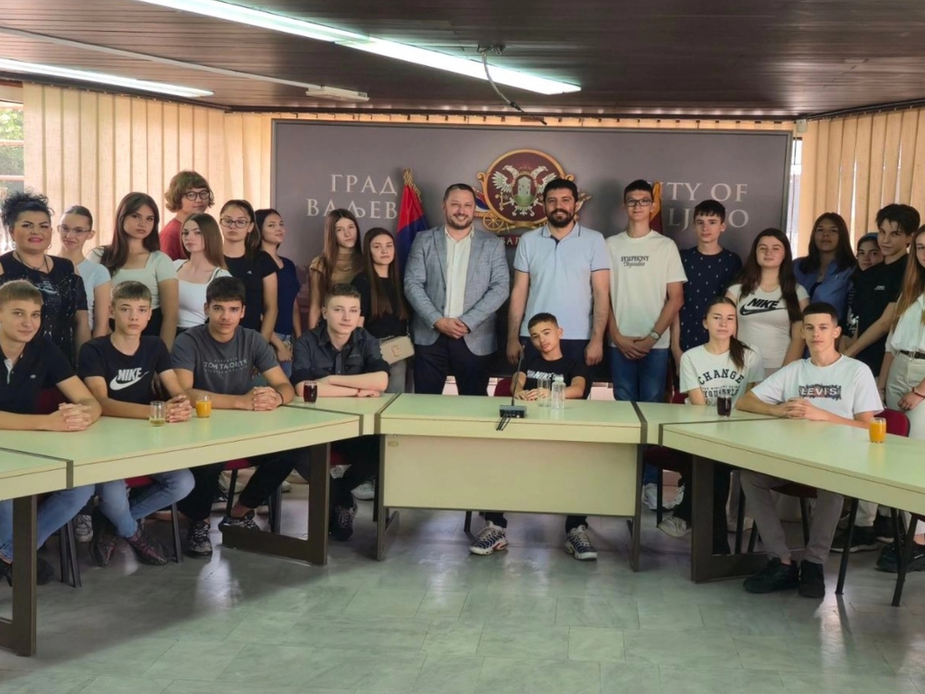 učenici Ekonomske škole u poseti Gradskoj upravi