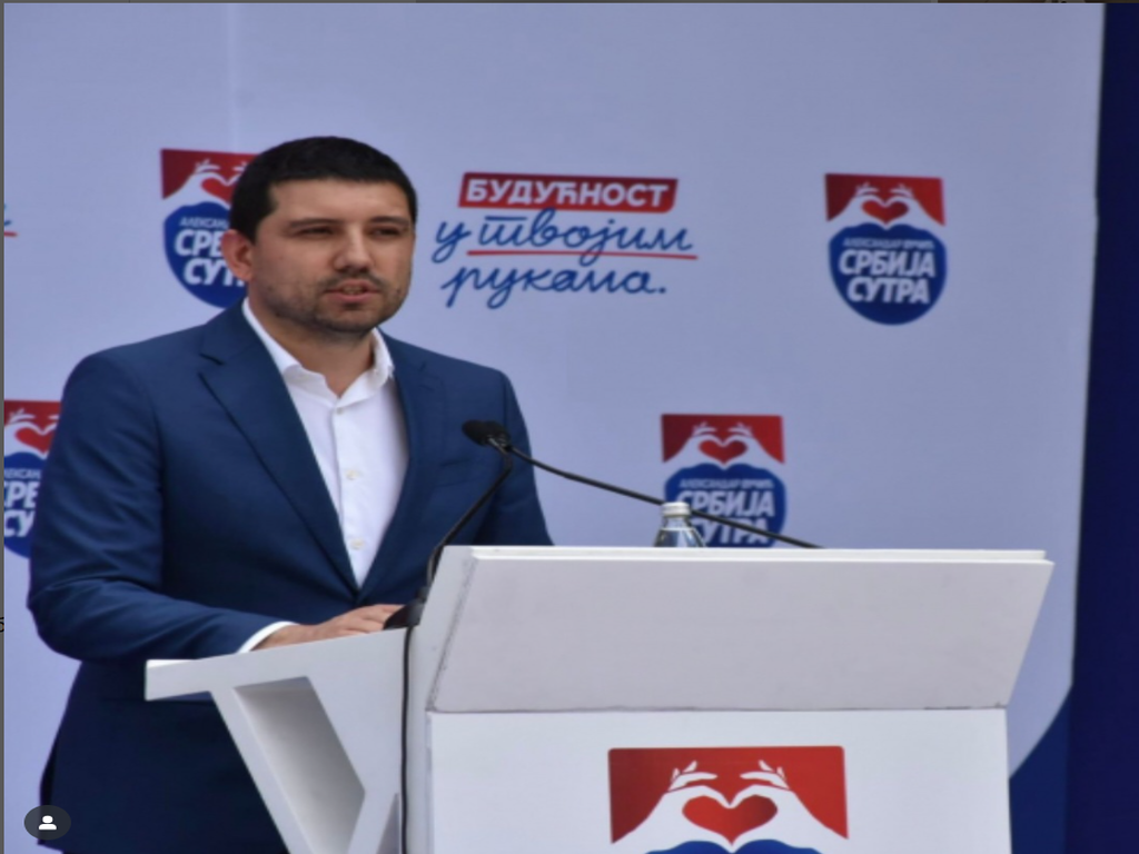 Lazar Gojković, predsednik Gradskog odbora SNS Valjevo Gojković osudio napad i pozvao na uzdržanost