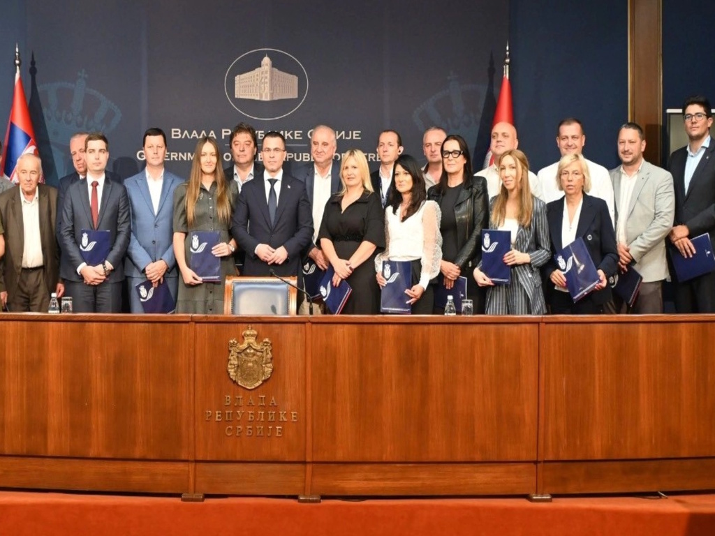 Kampovi za mlade, ministarstvo za dijasporu, MIlanović