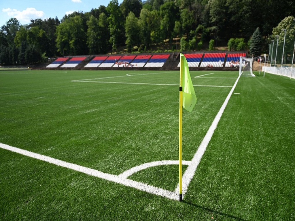 veštačka trava, stadion , Grad Valjevo