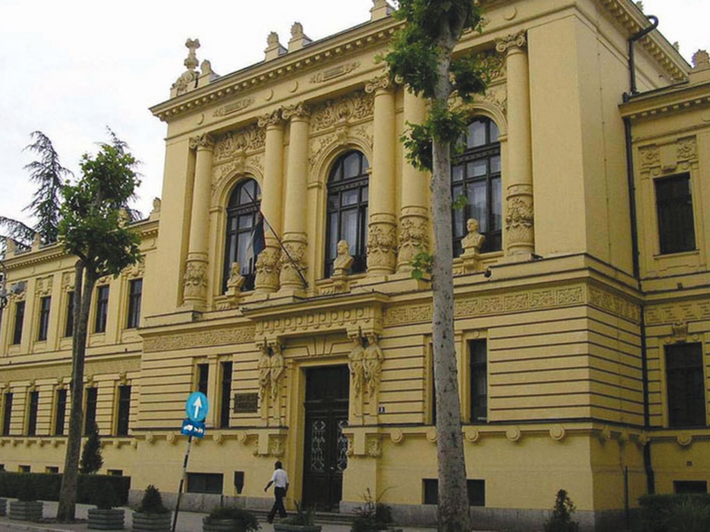 učenički parlament-direkorka odbila odluku