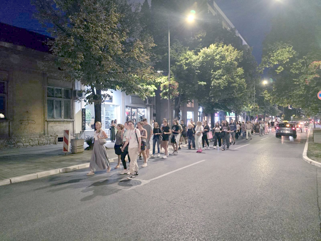 Valjevski zbor, protestna šetnja do prostorija SPS