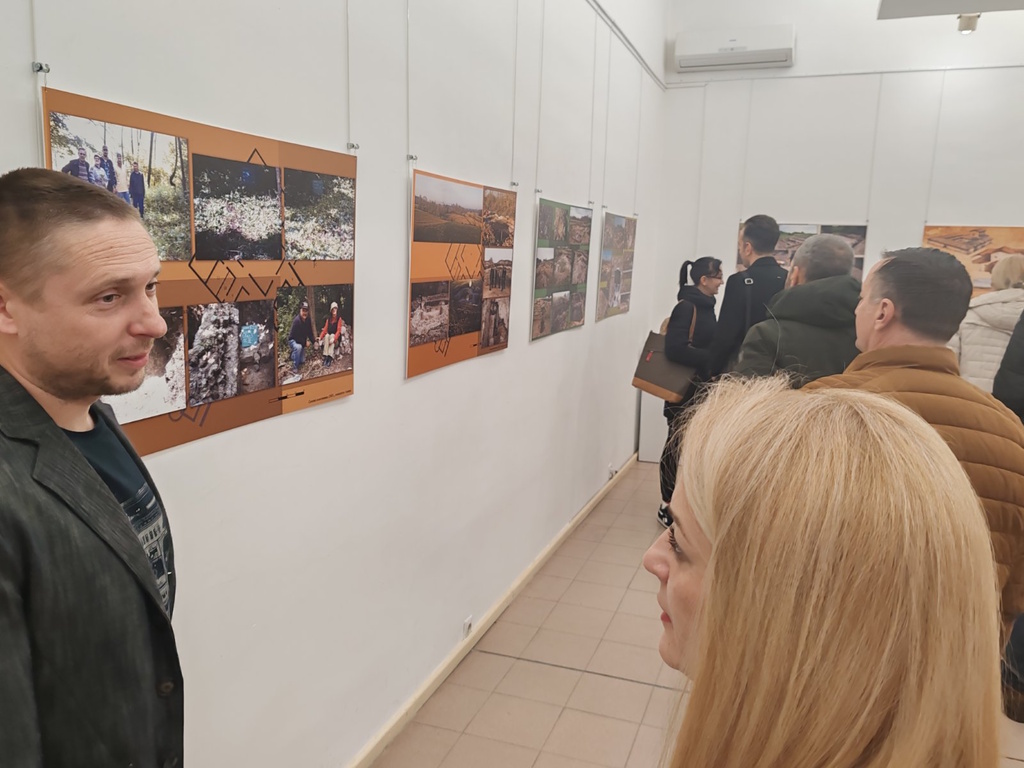 Anine, izložba u Muzeju