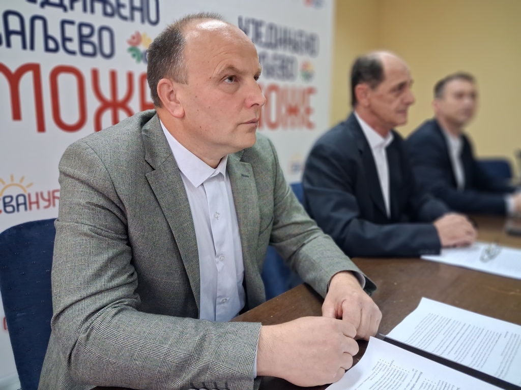 Željko Trifunović, Lokalni front, Svanuće