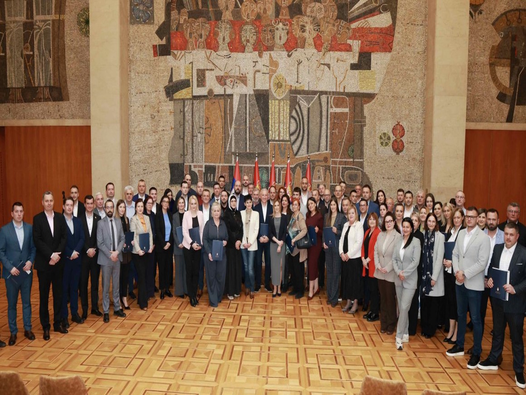 uručenje ugovora, pomoć u kući, Mionica 