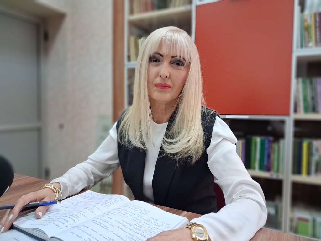 đaci prvaci , načelnica ŠU Zorica Jocić đaci prvaci , načelnica ŠU Zorica Jocić
